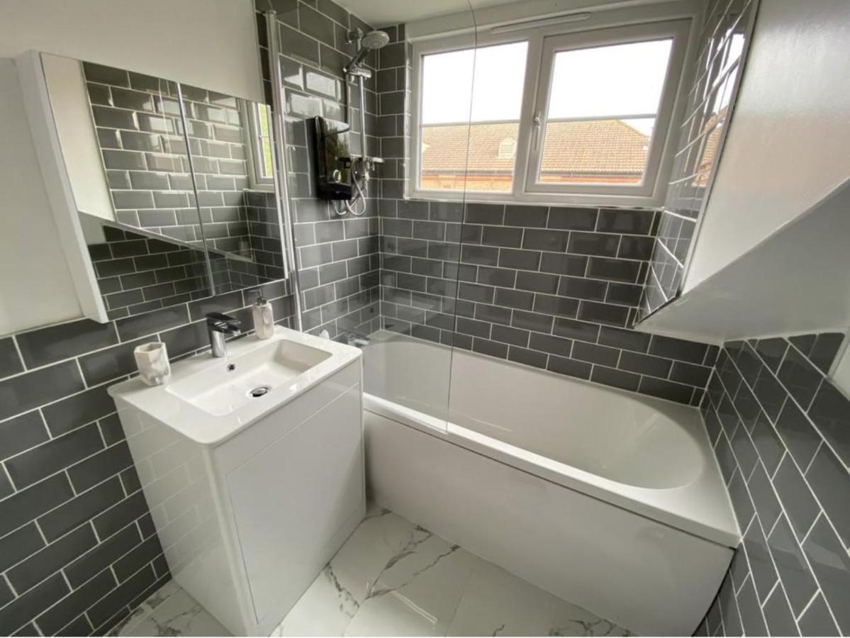 Charming Town Centre Character Cottage With Parking Stowmarket Eksteriør bilde